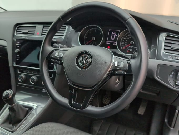 2025 Volkswagen Golf