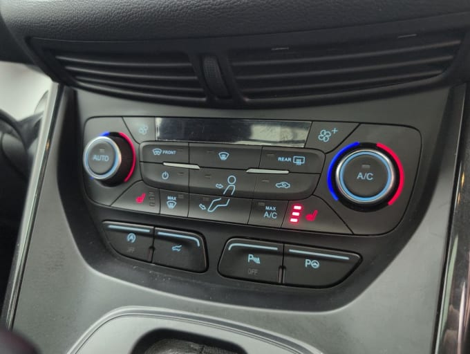 2025 Ford Kuga