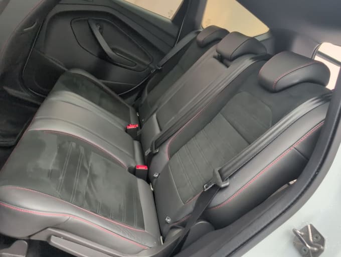 2025 Ford Kuga