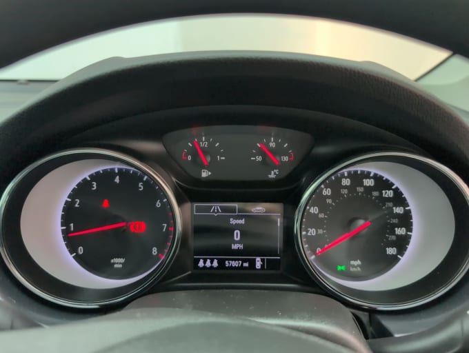 2025 Vauxhall Astra