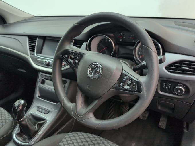 2025 Vauxhall Astra