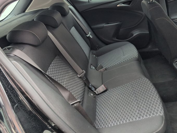 2025 Vauxhall Astra