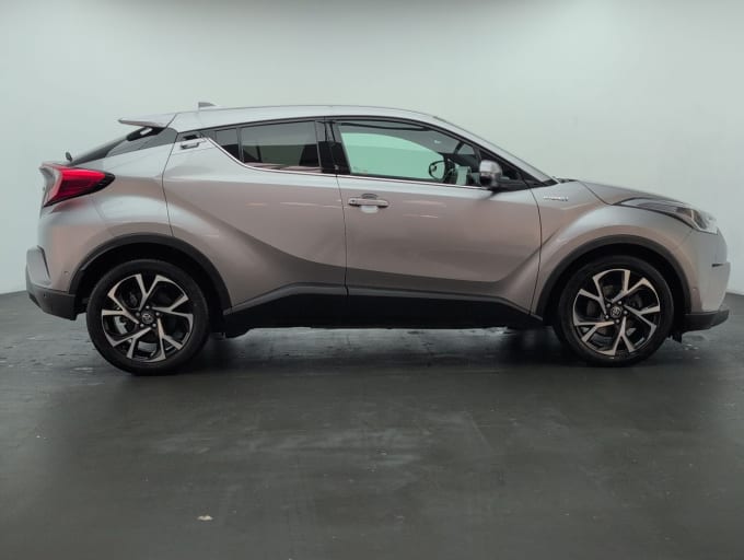 2025 Toyota C-hr