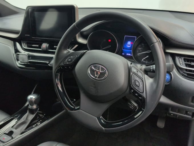 2025 Toyota C-hr