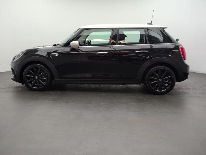 2025 Mini Hatch