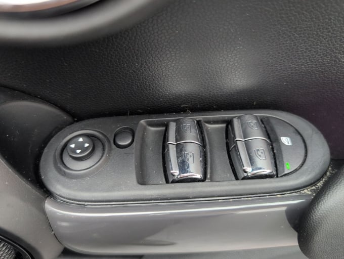 2025 Mini Hatch