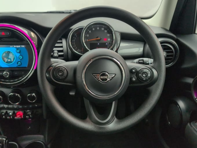 2025 Mini Hatch