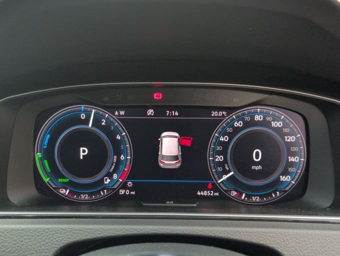 2025 Volkswagen Golf