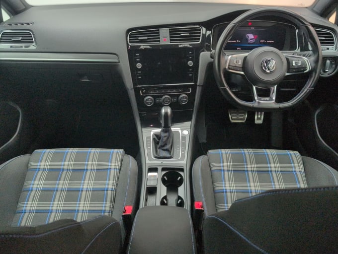 2025 Volkswagen Golf