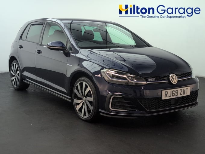 2025 Volkswagen Golf