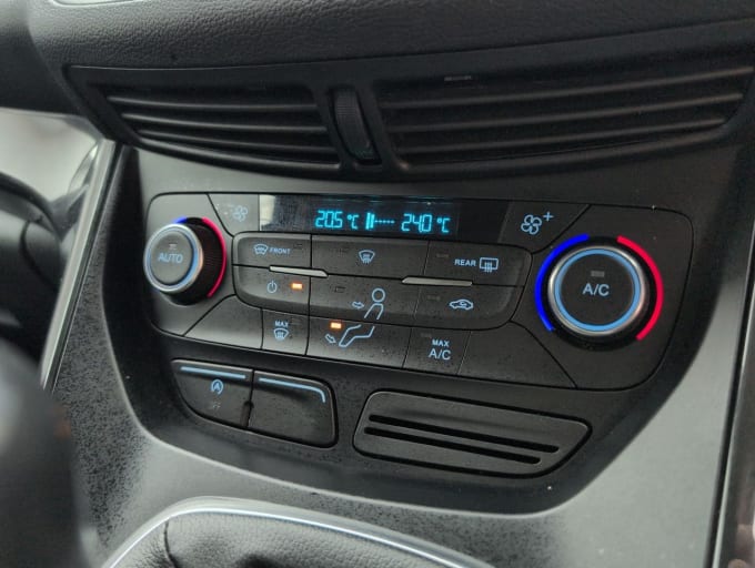 2025 Ford Kuga