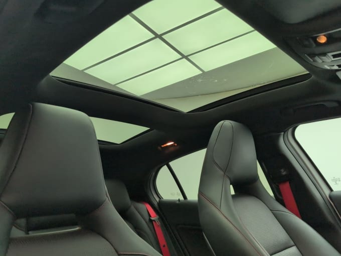 2025 Mercedes-benz Gla-class