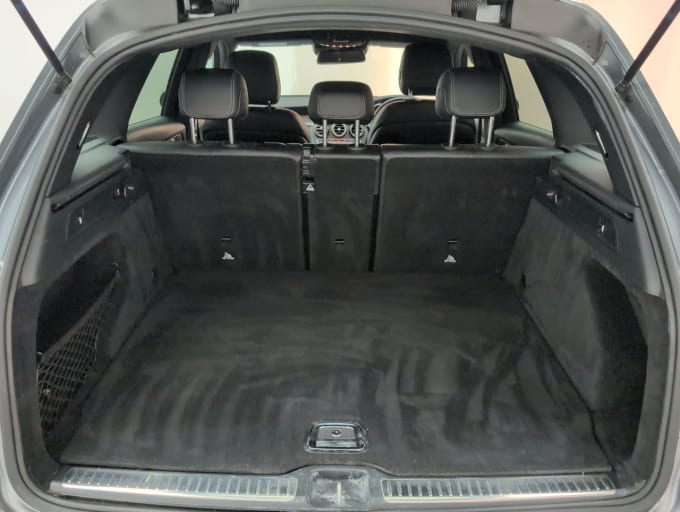 2025 Mercedes-benz Glc