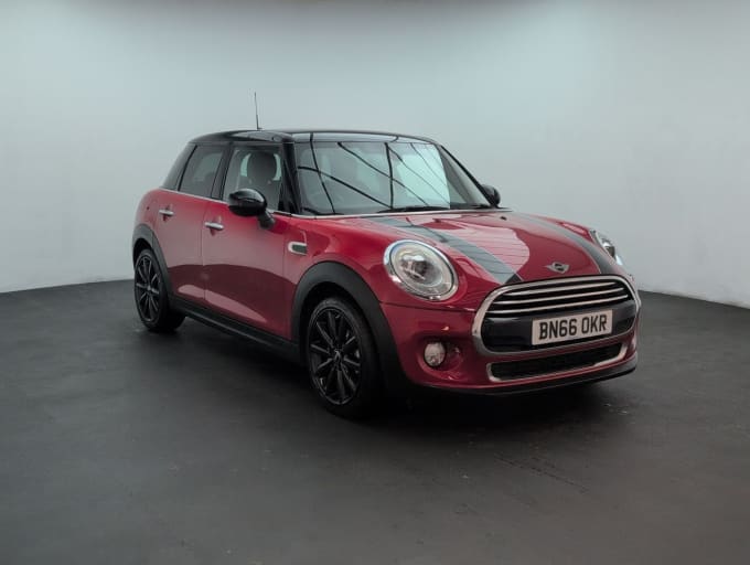 2025 Mini Hatch