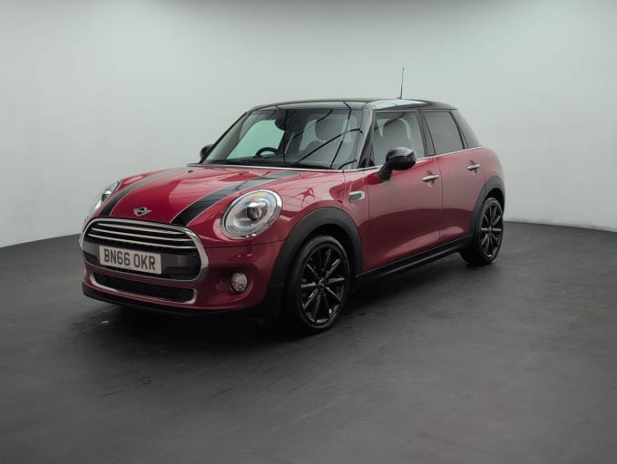 2025 Mini Hatch