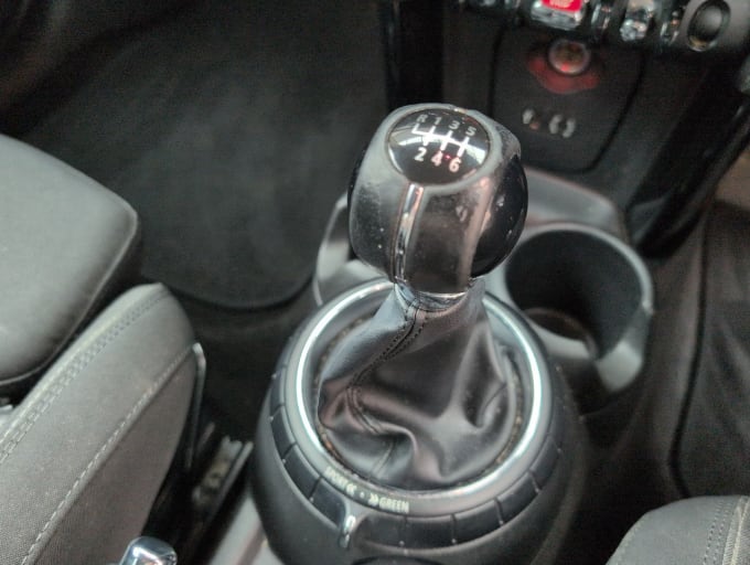 2025 Mini Hatch