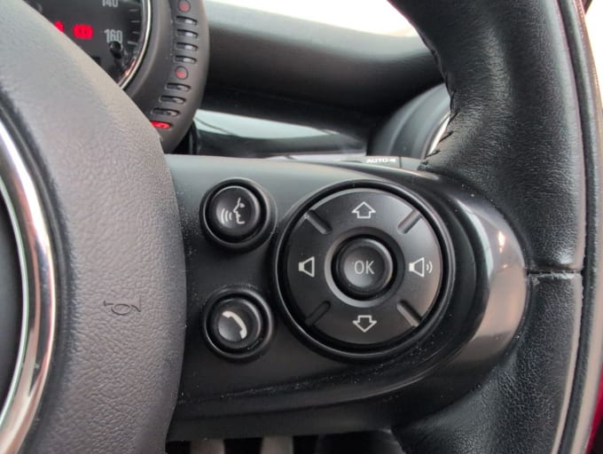 2025 Mini Hatch