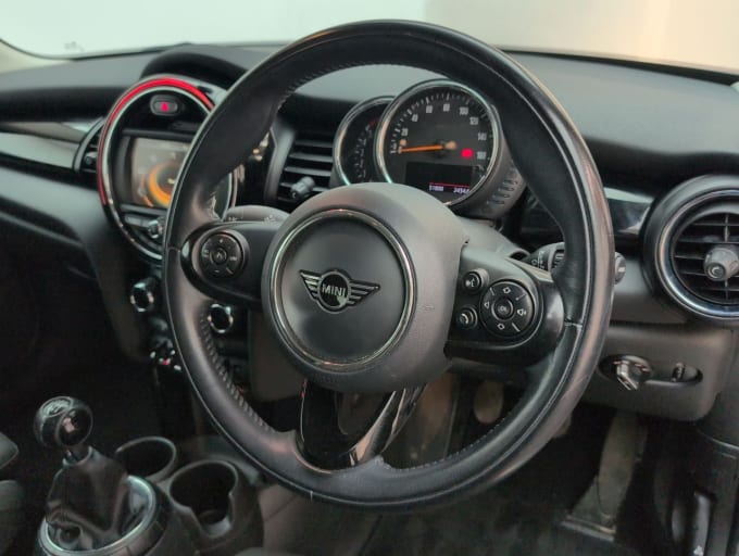2025 Mini Hatch