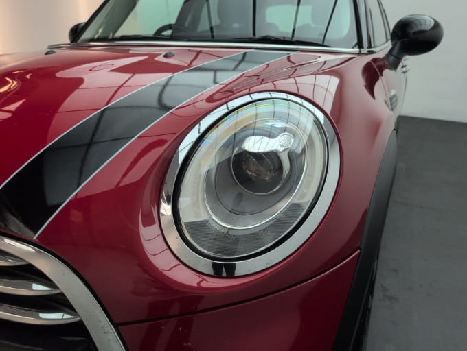 2025 Mini Hatch