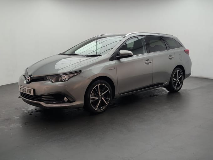 2025 Toyota Auris