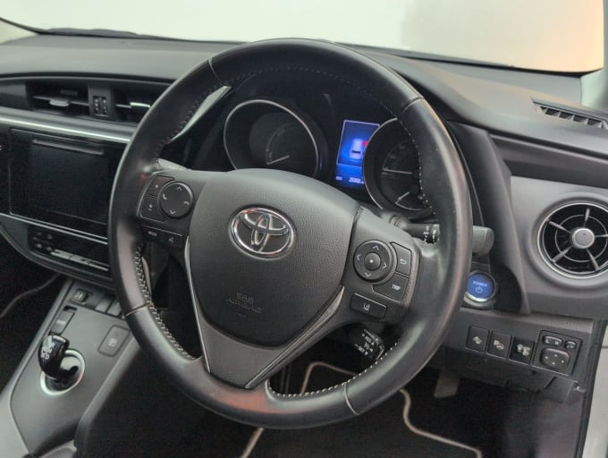 2025 Toyota Auris
