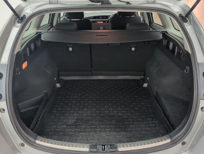2025 Toyota Auris
