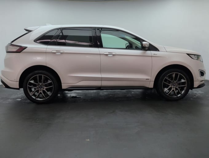 2025 Ford Edge