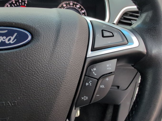 2025 Ford Edge