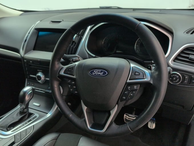 2025 Ford Edge