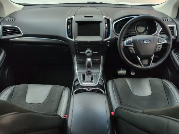 2025 Ford Edge