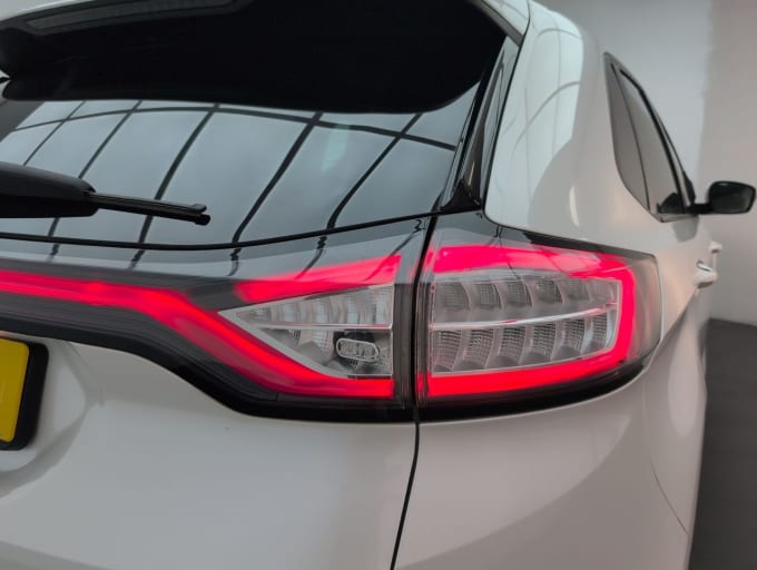 2025 Ford Edge