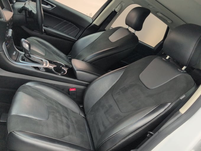 2025 Ford Edge