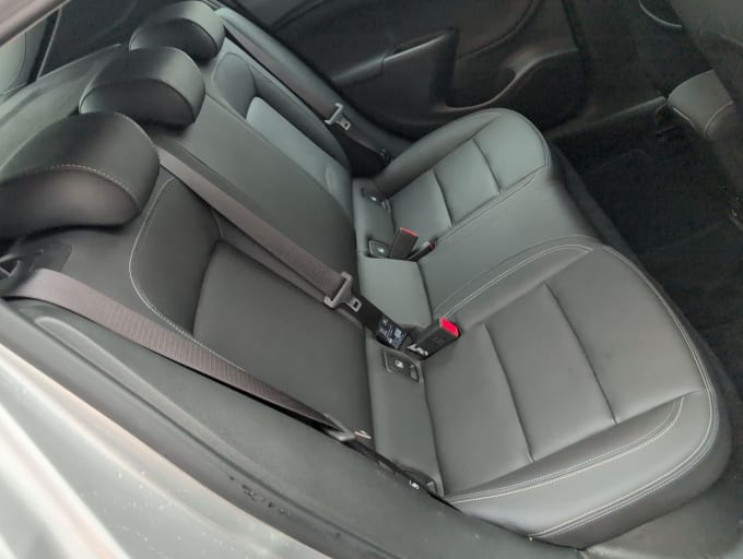 2025 Vauxhall Astra