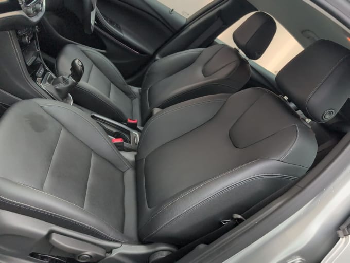 2025 Vauxhall Astra