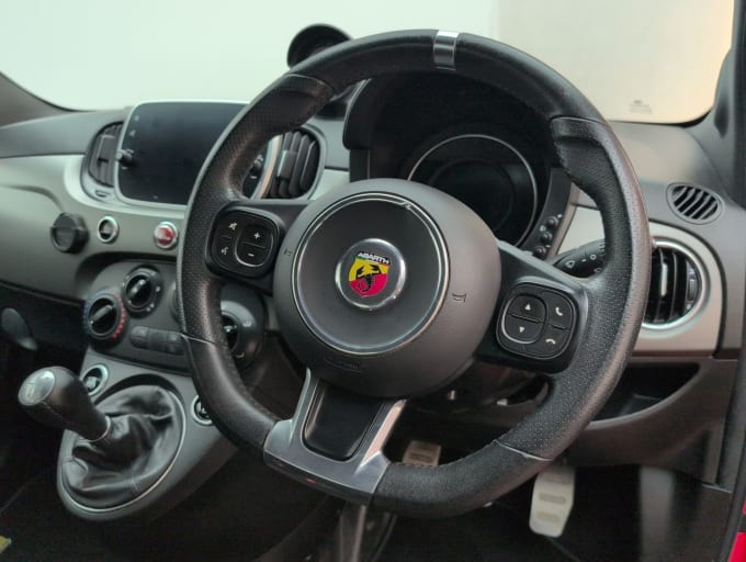 2025 Abarth 595