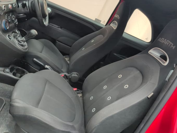 2025 Abarth 595