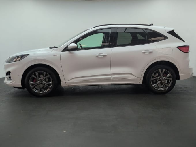 2025 Ford Kuga