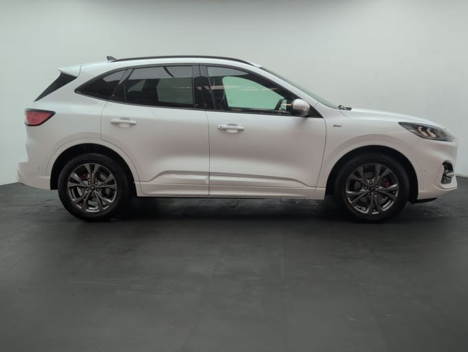 2025 Ford Kuga