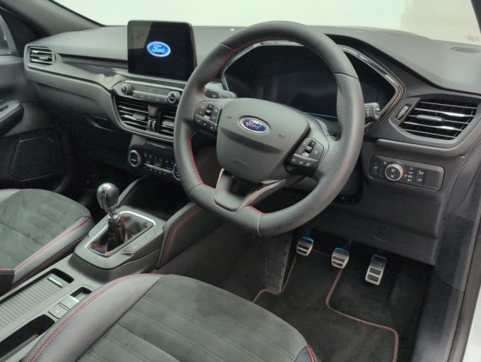 2025 Ford Kuga