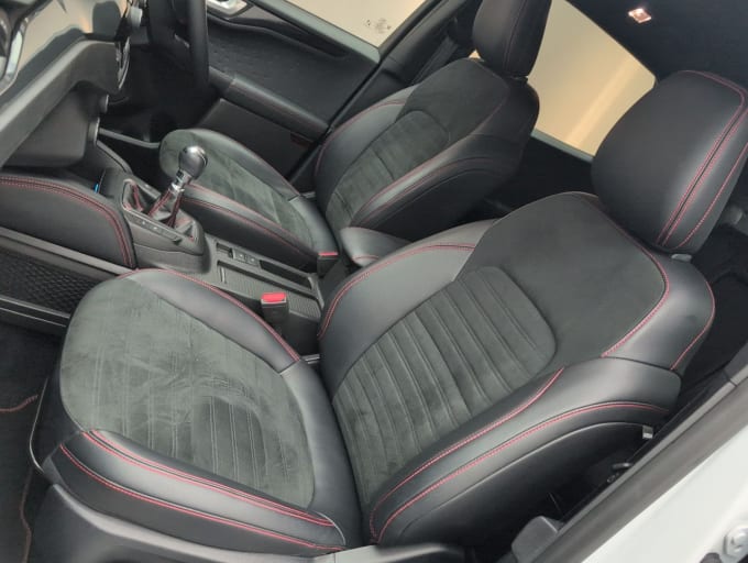 2025 Ford Kuga