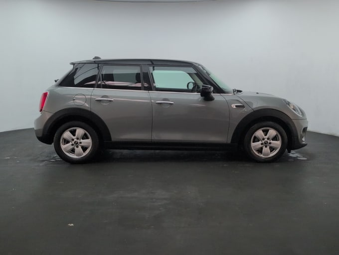 2025 Mini Hatch
