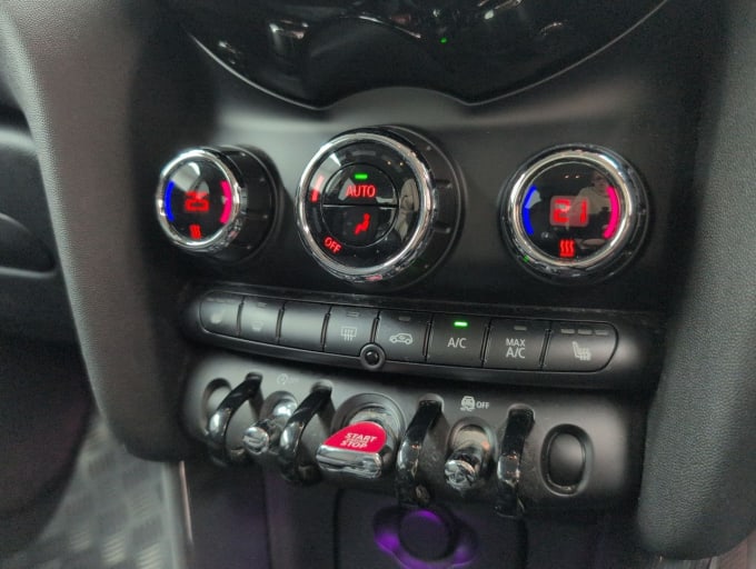 2025 Mini Hatch