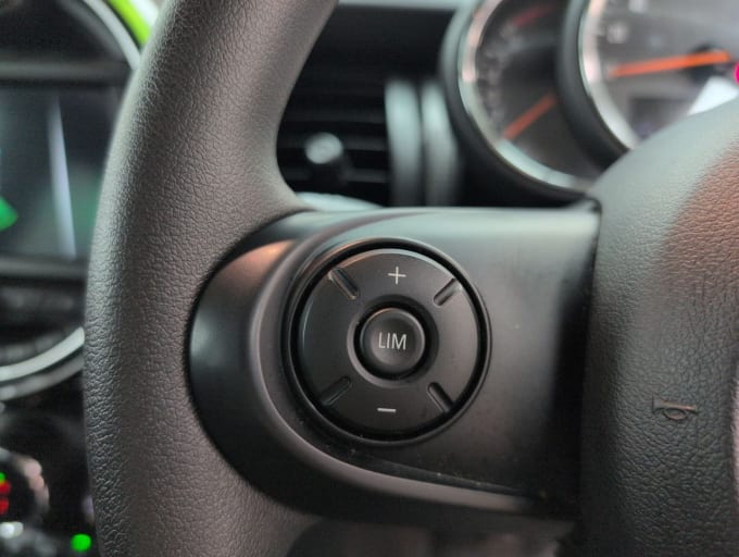 2025 Mini Hatch