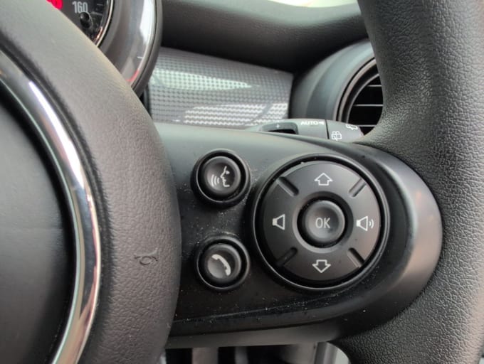 2025 Mini Hatch