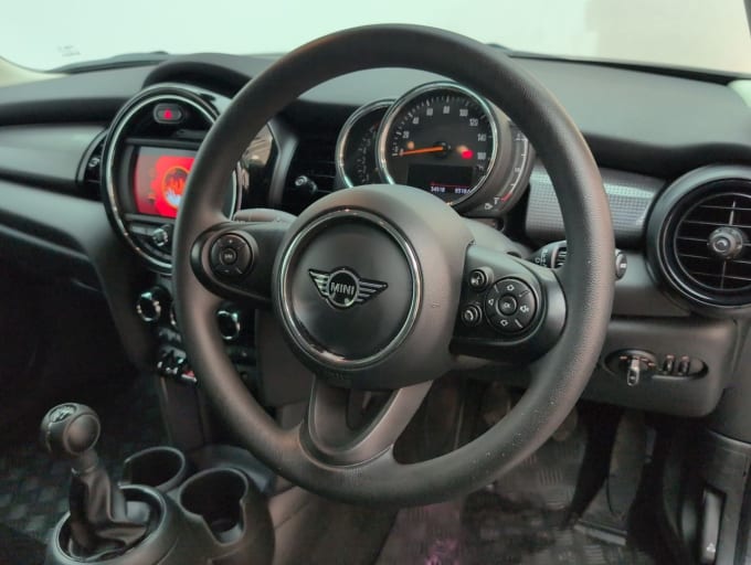 2025 Mini Hatch