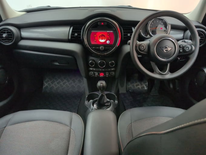 2025 Mini Hatch