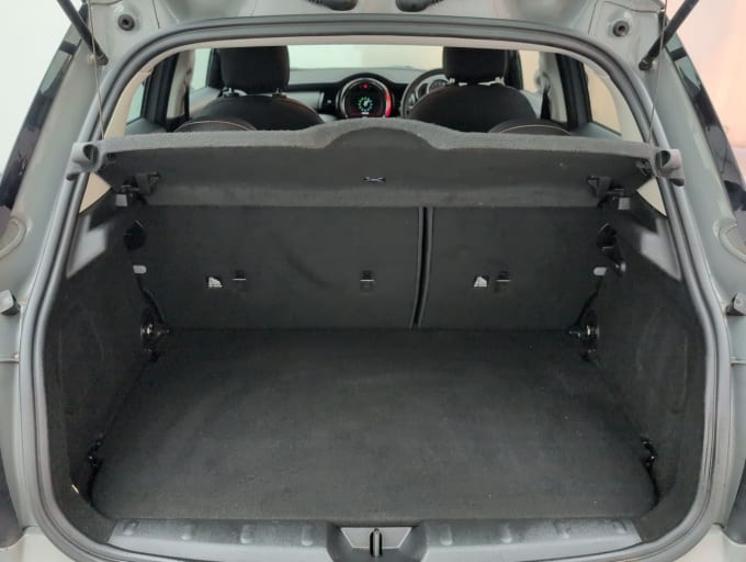 2025 Mini Hatch