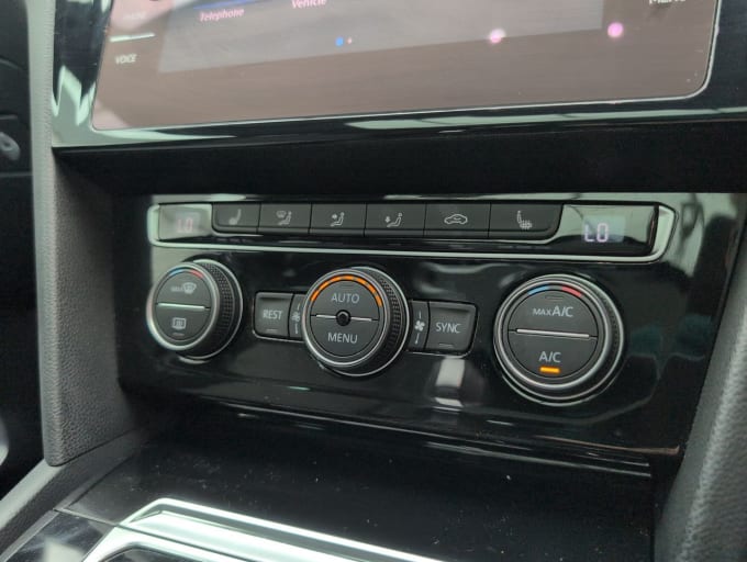 2025 Volkswagen Passat