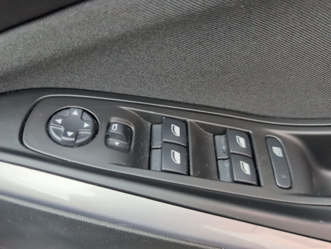 2025 Vauxhall Grandland X
