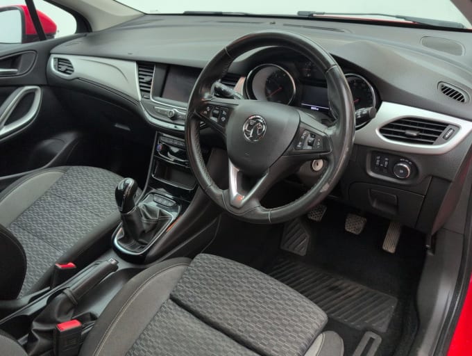 2025 Vauxhall Astra